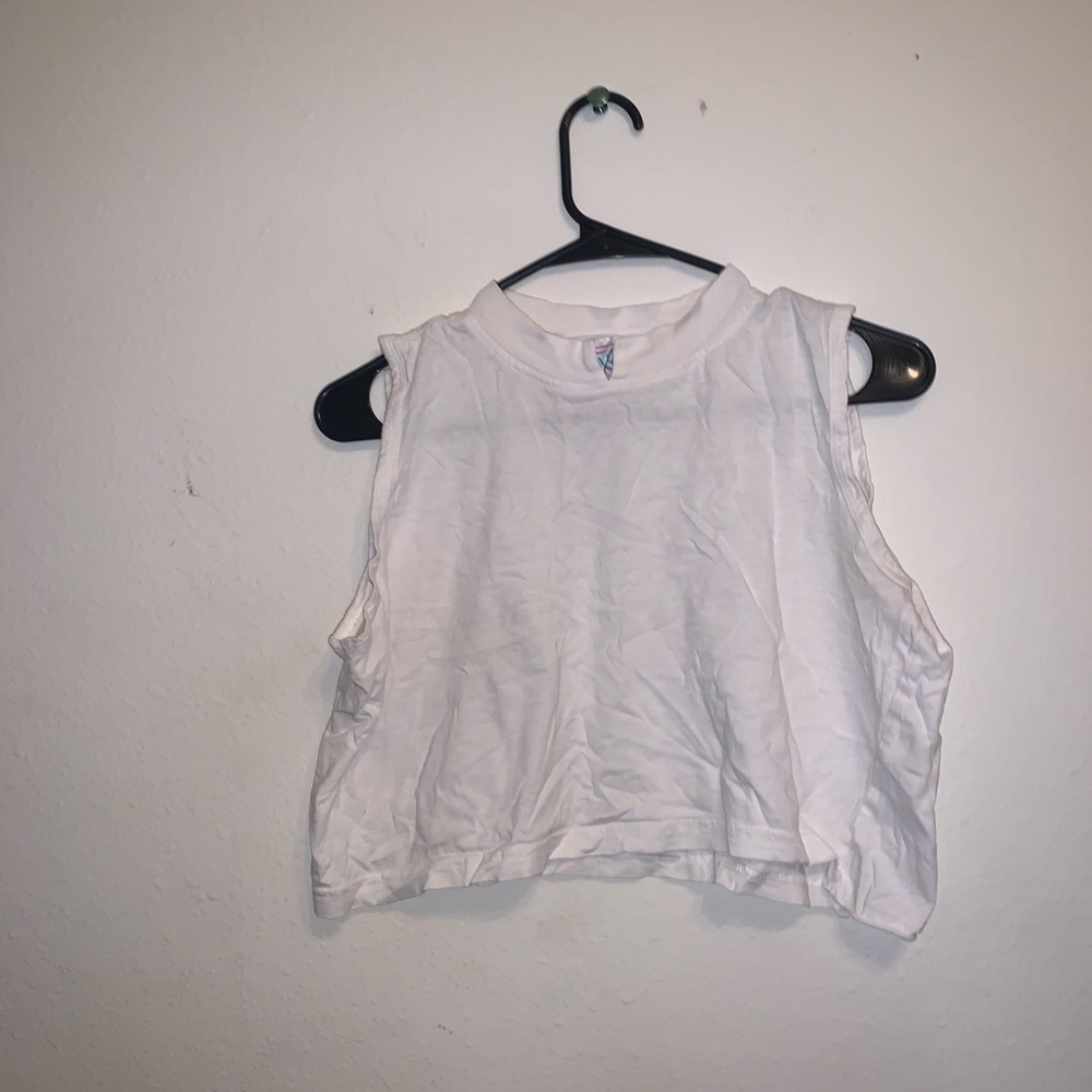 Loose white crop top